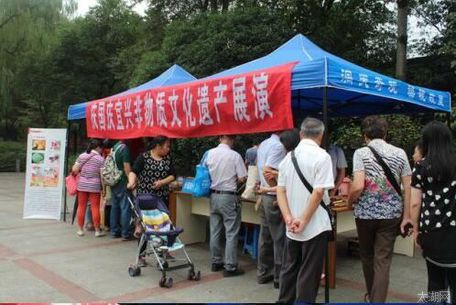 让非遗走进现代生活--庆国庆宜兴非物质文化遗产展演顺利举行