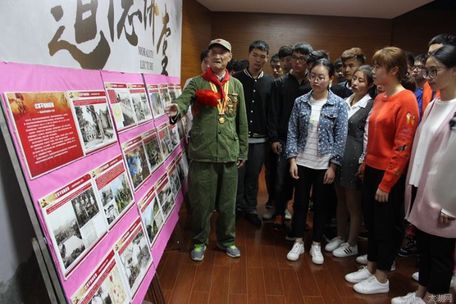 宜兴抗战老兵讲述22勇士飞夺泸定桥的故事