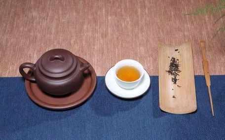 为什么有的紫砂壶会流口水