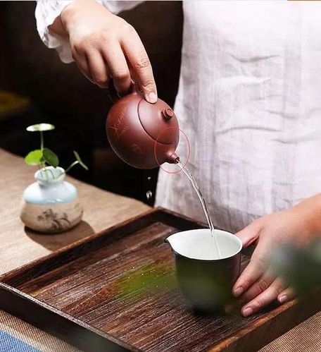 为什么有的紫砂壶会流口水