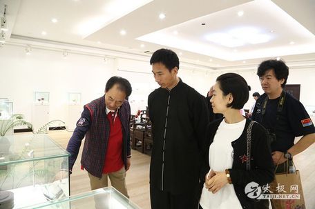 鲁永君:永传紫砂君心太极