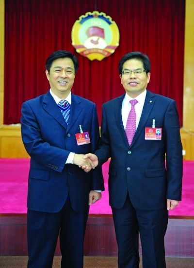宜兴市政协十五届一次会议胜利闭幕