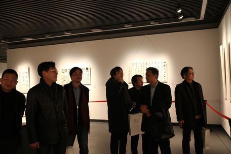 壶中日月:全国书画名家紫砂创作展在宜兴开幕