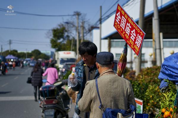 <b>宜兴</b>新建镇赶大集,历史悠久的江南乡村集市