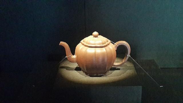 历史的缩影-历代精品宫廷<b>紫砂</b>壶
