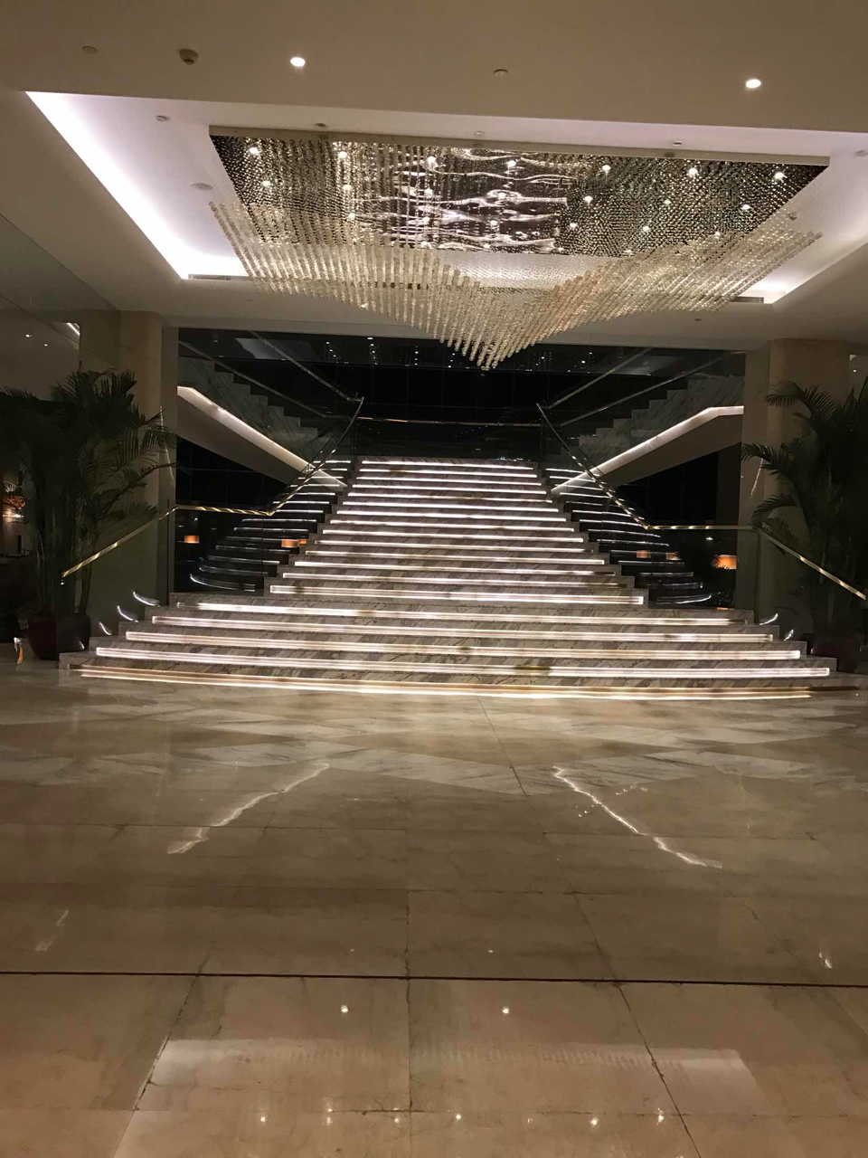 【<b>宜兴</b>地标建筑,60层景观餐厅】住1晚<b>宜兴</b>帕佛伦斯【原<b>宜兴</b>凯宾斯基】,赏<b>宜兴</b>...