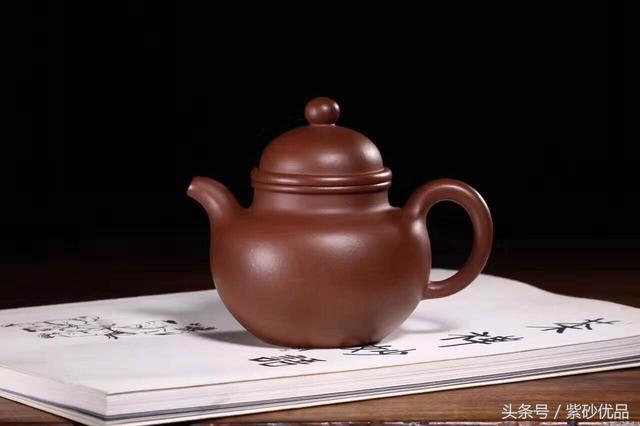 专访中国<b>紫砂</b>大师赵兰英:<b>紫砂</b>壶艺,需要年轻人去传续!