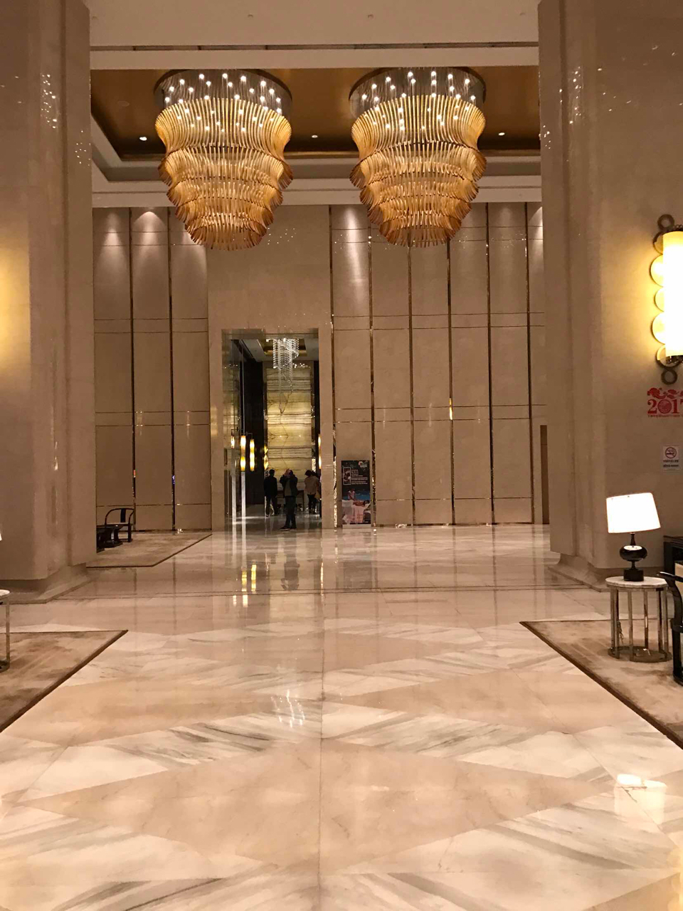 【<b>宜兴</b>地标建筑,60层景观餐厅】住1晚<b>宜兴</b>帕佛伦斯【原<b>宜兴</b>凯宾斯基】,赏<b>宜兴</b>...