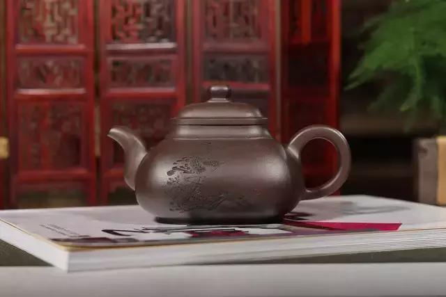 上图:因为一把<b>紫砂</b>壶如此撕我,我有小情绪了!