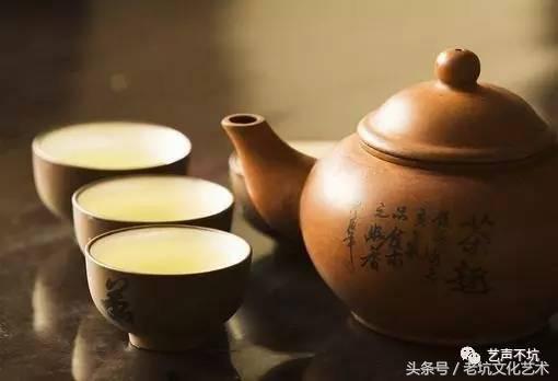 《艺声不坑》价值10万的<b>紫砂</b>壶碎了,他只做了一件事