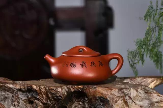 <b>紫砂</b>壶收藏,戒骄戒躁,以下