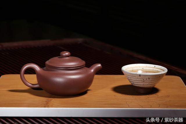 入门防骗,新手选购<b>紫砂</b>壶的六点参考