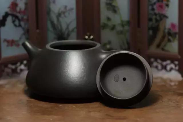 <b>紫砂</b>壶: