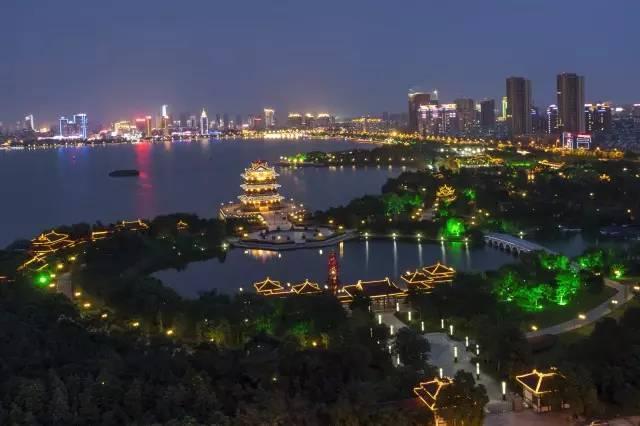 在这最好的春光,她把《<b>宜兴</b>》唱给你听