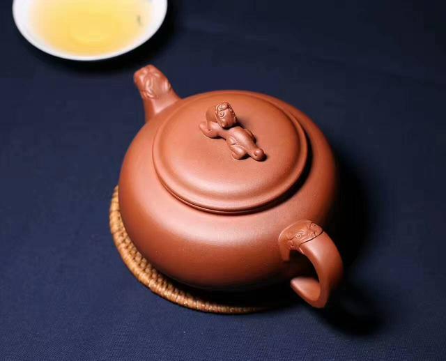环龙紫砂壶,国工周静大师最新演绎<b>宜兴</b>紫砂壶珍品!