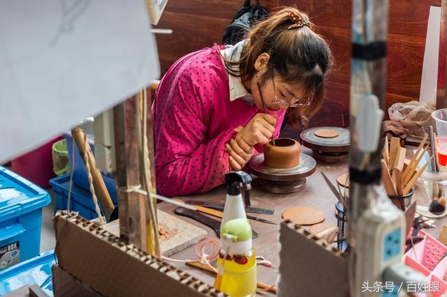 中国江苏宜兴传统<b>紫砂</b>制作工艺考究