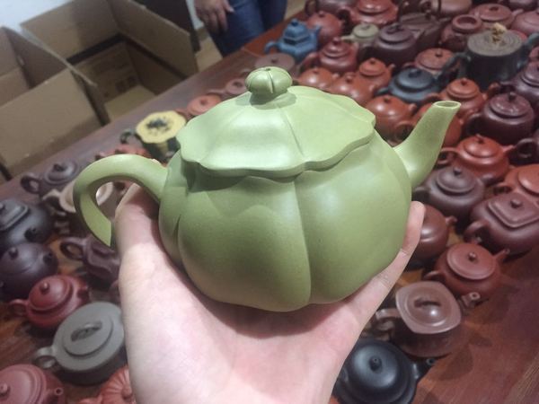 详谈:<b>紫砂</b>壶壶盖的三种形式