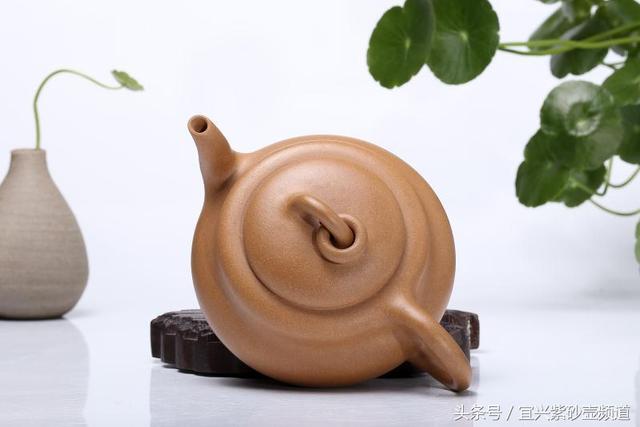 <b>紫砂</b>段泥壶
