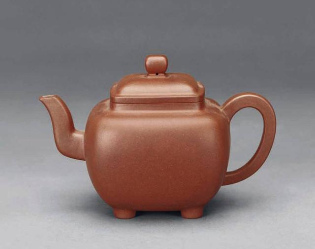 文玩人都爱饮茶,精美绝伦的文玩<b>紫砂</b>壶必不可少,品茶品壶品人生