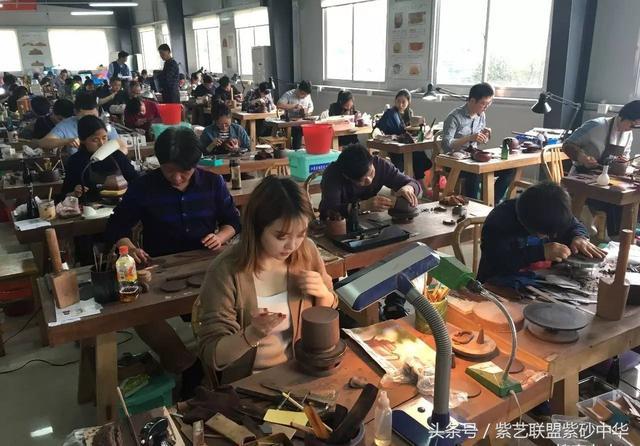2017年|<b>宜兴</b>第十二届全手工制壶大赛今日开赛