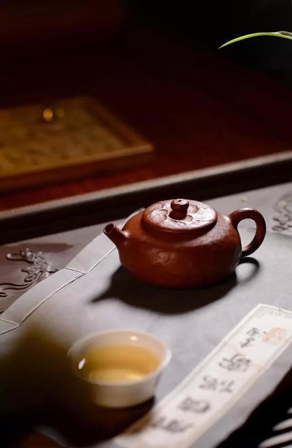 当代<b>紫砂</b>艺术重技而失道的后果很危险