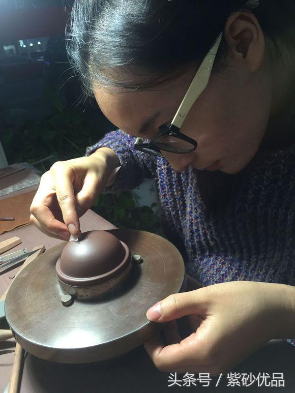 掇球<b>紫砂</b>壶全手工制作过程,很详细,建议收藏!