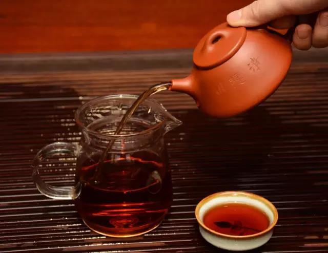 <b>紫砂</b>泥料详解--《朱泥》
