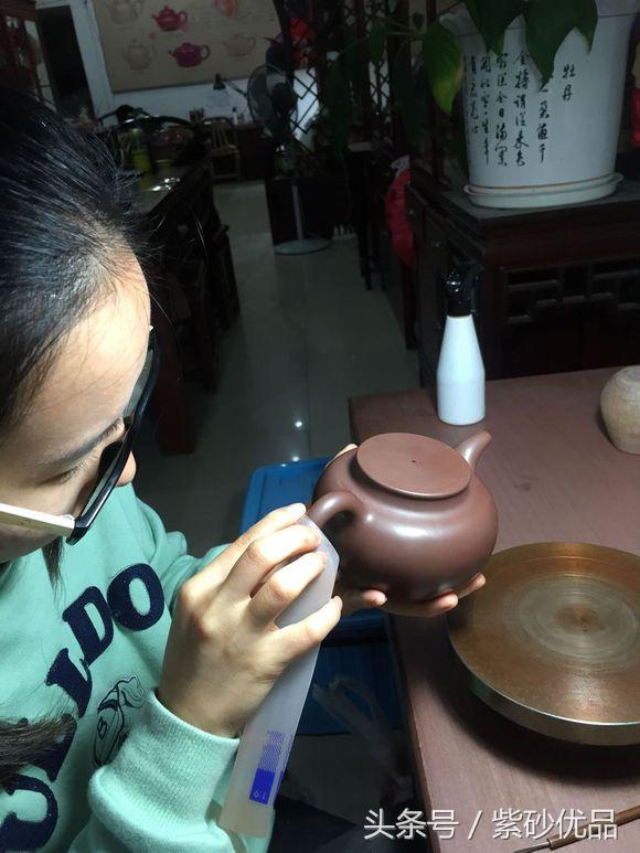 掇球<b>紫砂</b>壶全手工制作过程,很详细,建议收藏!