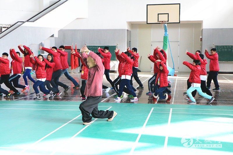 太极网<b>宜兴</b>分站成立 <b>宜兴</b>陈炳太极院院长岳曙泽任分站站长