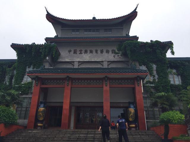 一天逛完<b>宜兴</b>,布驹遇上<b>宜兴</b>