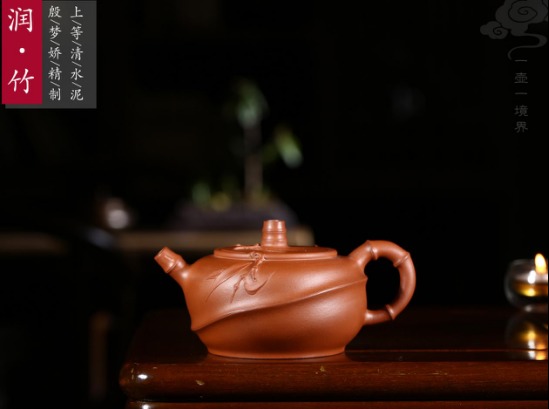 殷梦娇<b>紫砂</b>老师与何仁群大师探讨<b>紫砂</b>艺术