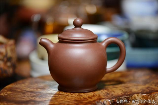 <b>紫砂</b>鉴赏:黄龙山老紫泥
