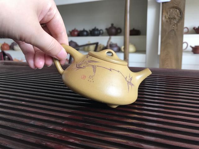 同样都是石瓢<b>紫砂</b>壶,壶型上却有很多的变化