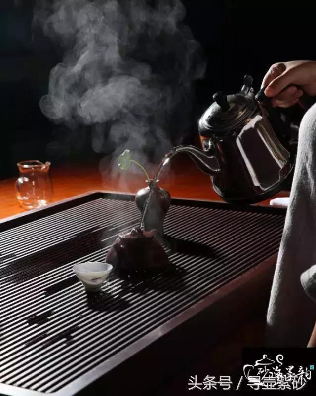 想要养一把漂亮的<b>紫砂</b>壶,请这样做,不要盲目的网上学习