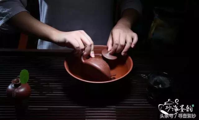 想要养一把漂亮的<b>紫砂</b>壶,请这样做,不要盲目的网上学习