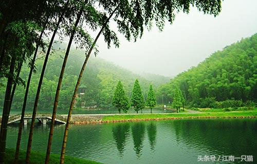 有一座城市叫<b>宜兴</b>