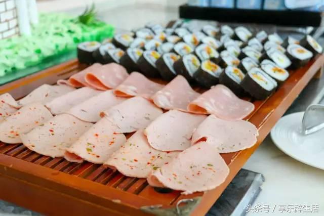 住<b>宜兴</b>地标酒店,每间客房沐浴系统就壕掷20多万,周末不加价!