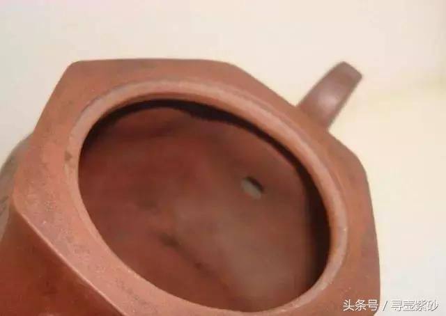鉴别<b>紫砂</b>老壶,原来也可以这么简单!(玩壶的没几个会知道这个方法)