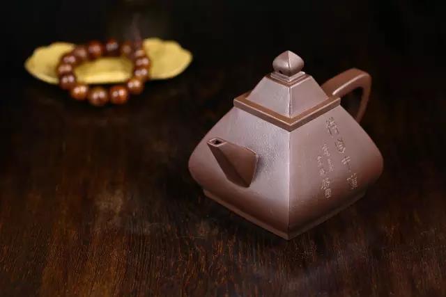 <b>紫砂</b>壶壶型之方形壶器