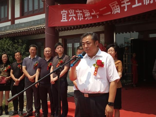 <b>宜兴</b>手工制陶大赛获奖作品展在天津举办