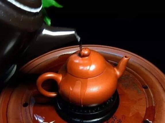 鉴定秘决:<b>紫砂</b>壶真假看