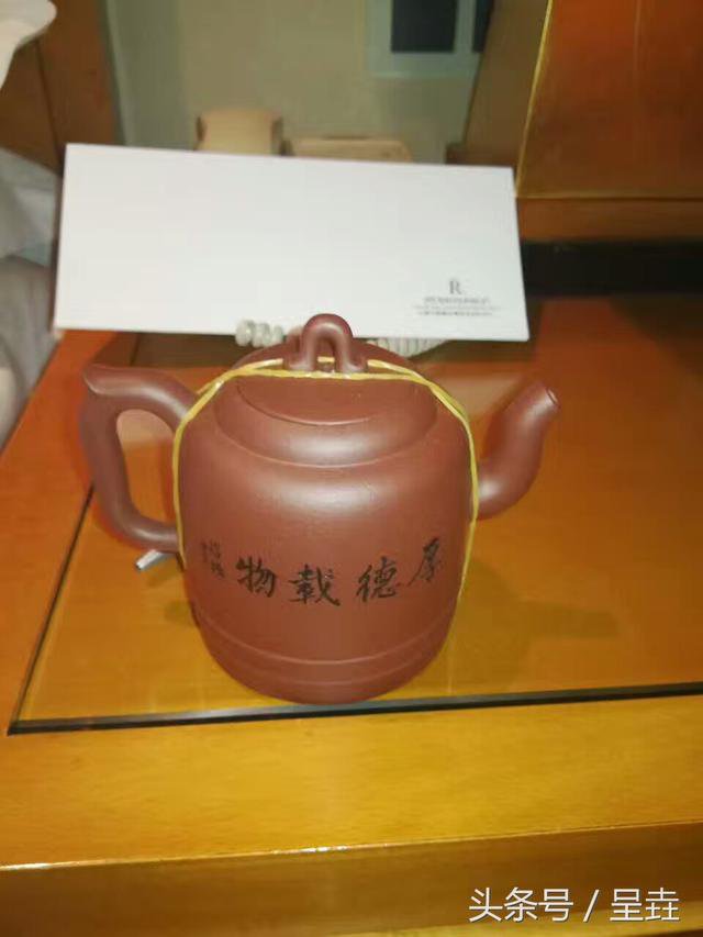 <b>紫砂</b>与茶 ‖ 潜移默化的存在