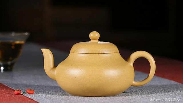 你知道要用紫砂壶泡茶，那用紫砂壶泡茶的好处能说出几个?