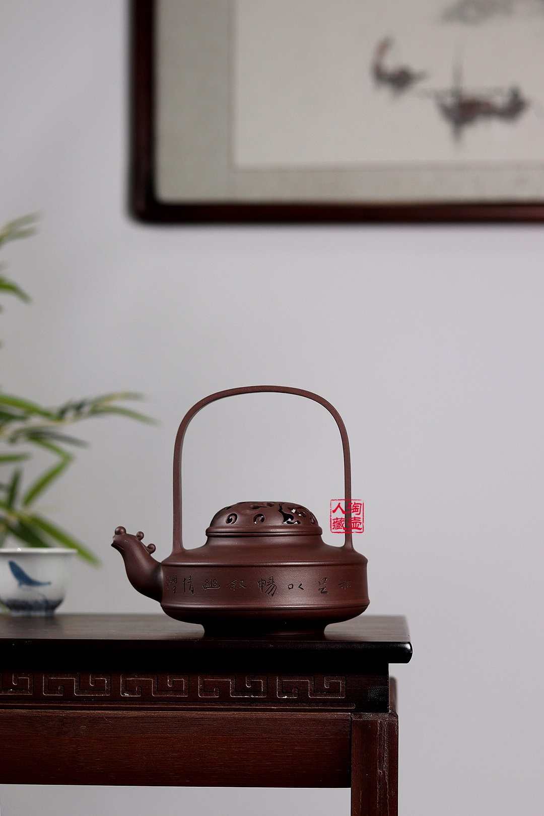 鲍峰岩紫砂壶《鸣提》鉴赏