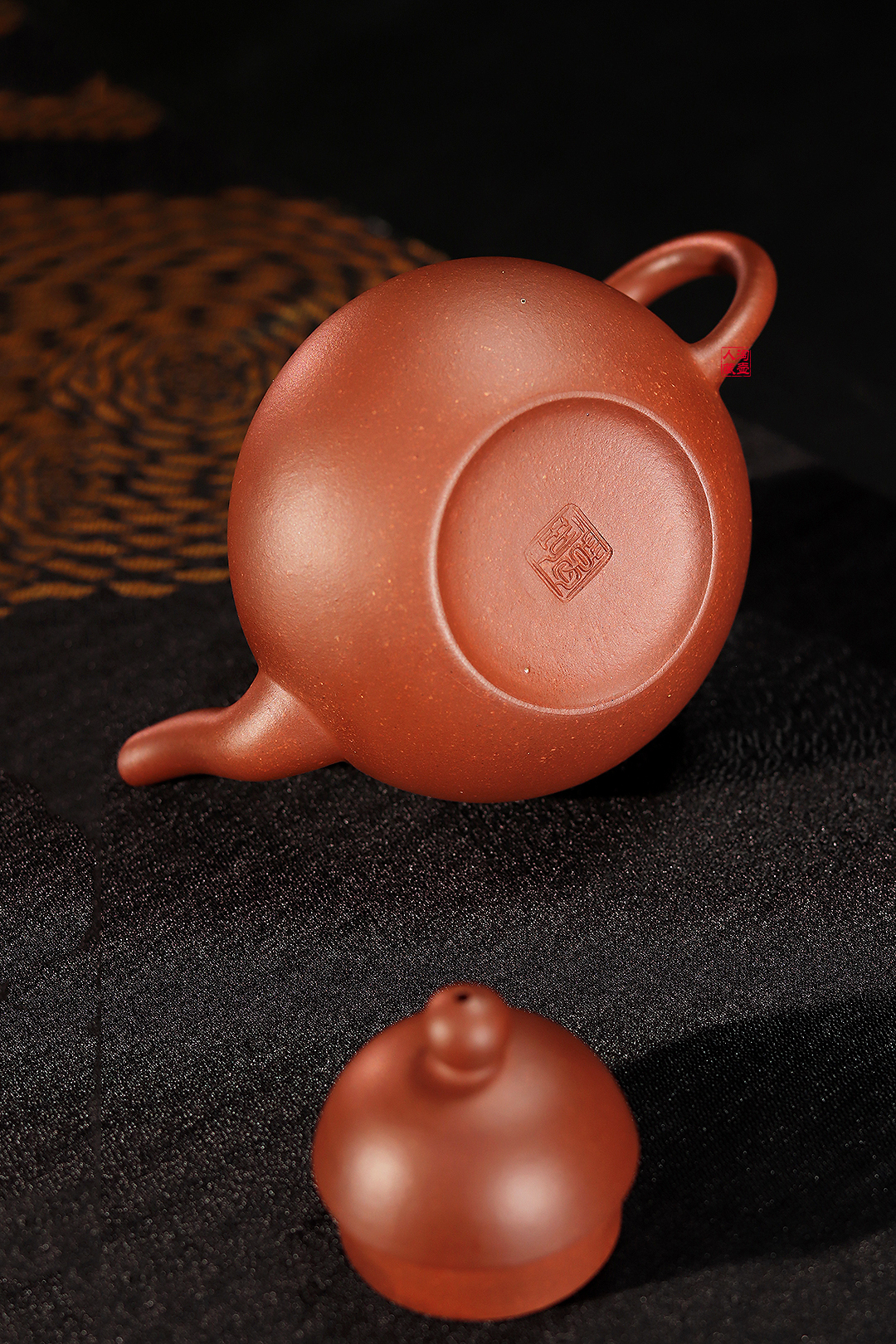 葛珂紫砂壶《思亭》赏析