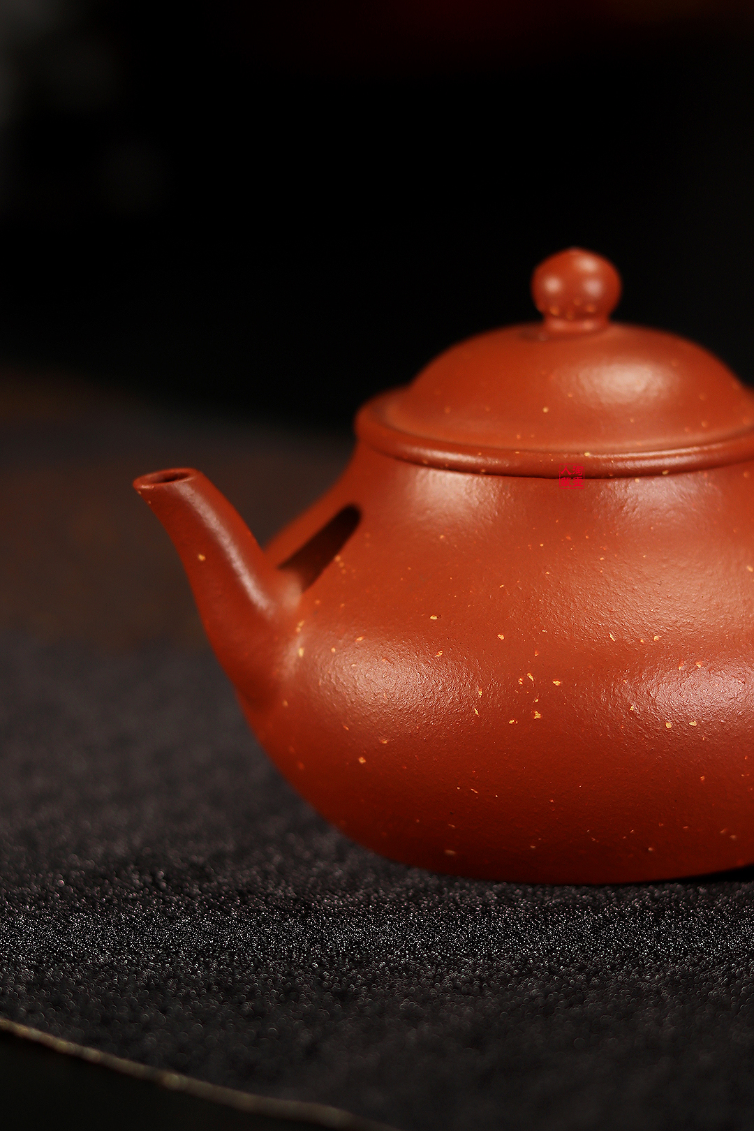 葛珂紫砂壶《圆潘》赏析