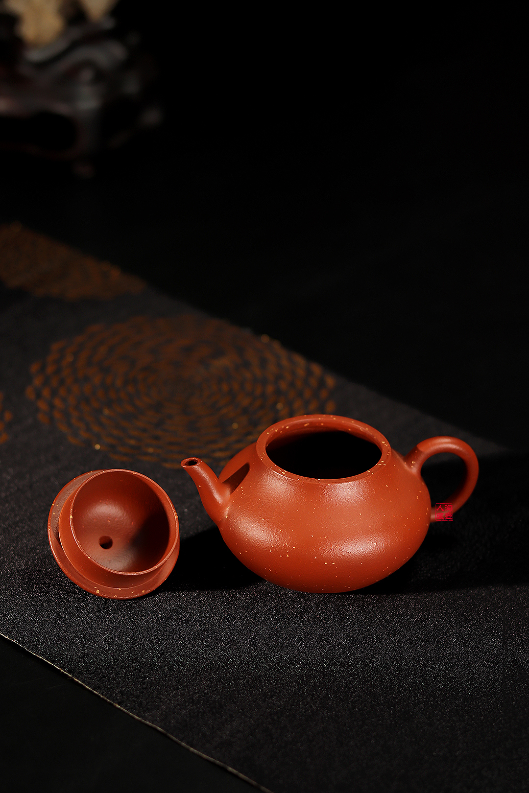 葛珂紫砂壶《圆潘》赏析