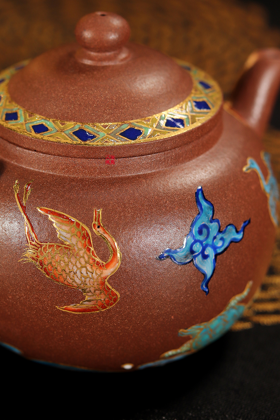 惠祥云紫砂壶《景泰蓝描金心宝壶》赏析