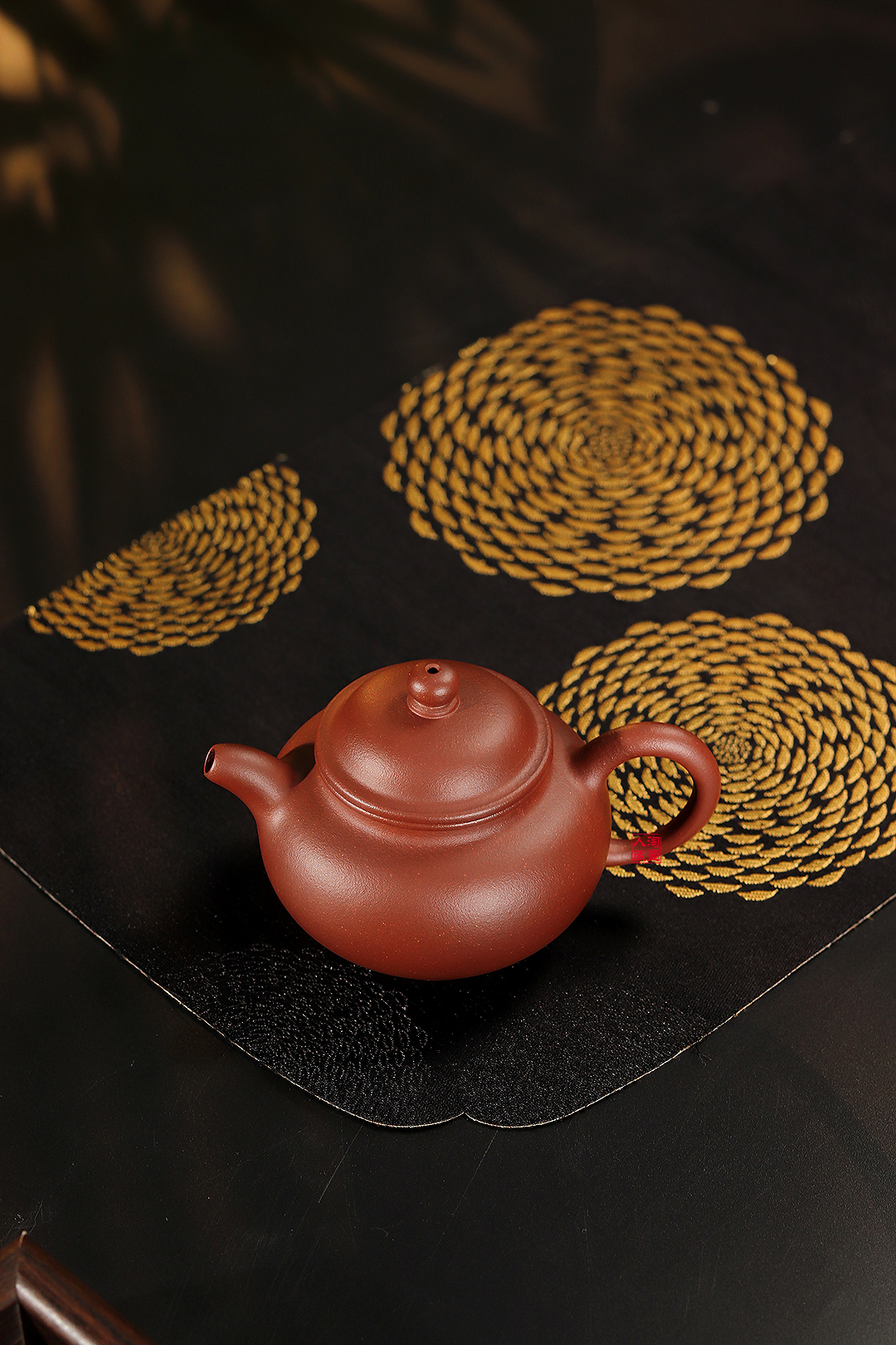 惠祥云紫砂壶《掇只壶》赏析