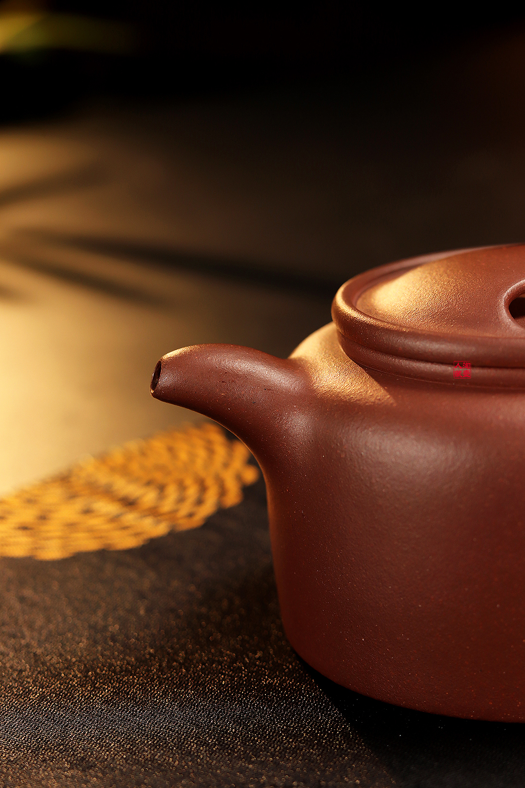 范程豪紫砂壶《牛盖莲子》赏析